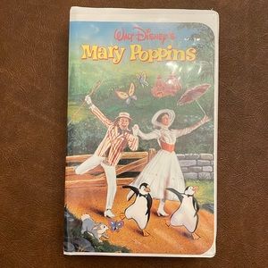 Walt Disney’s Mary Poppins VHS
